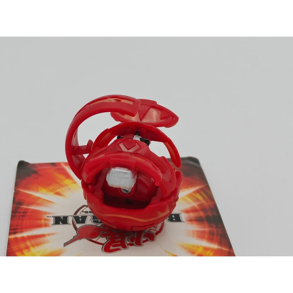 Bakugan Battle Brawlers Red Pyrus Warius‎ - 370G